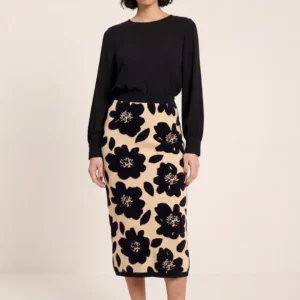 FALDA DE PUNTO FLORAL BEIGE.PEPALOVES